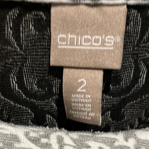 13. WOMENS CHICO’S 2/L DETAIL TOP - Picture 2 of 5
